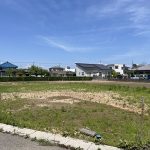 【現地土地】 現況は更地。市街化調整区域ですが専用住宅の建築可能です。