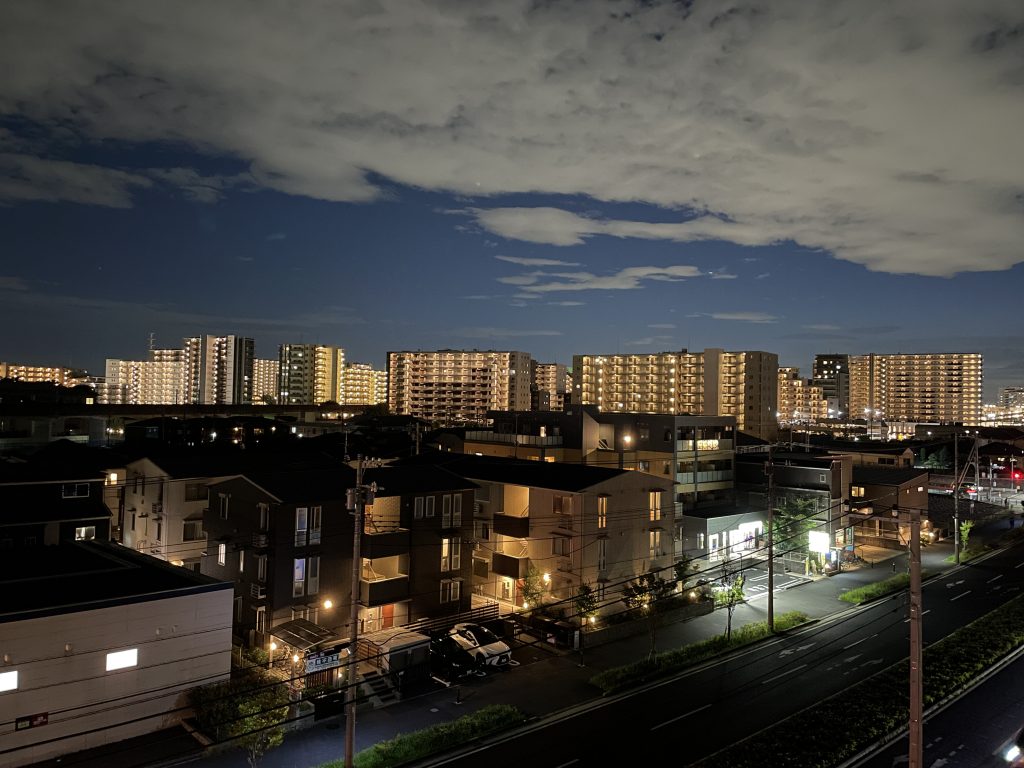 【夜景】 現地にて夜景を撮影しました。夜の景色も素敵です。