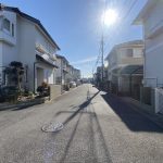 【前面道路】 全面道路の様子です。