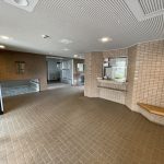 【エントランス】 広々としたエントランスの様子です。