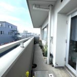 【バルコニー】 バルコニーの様子です。L型になっています。たくさんのお洗濯物を干していただけます。