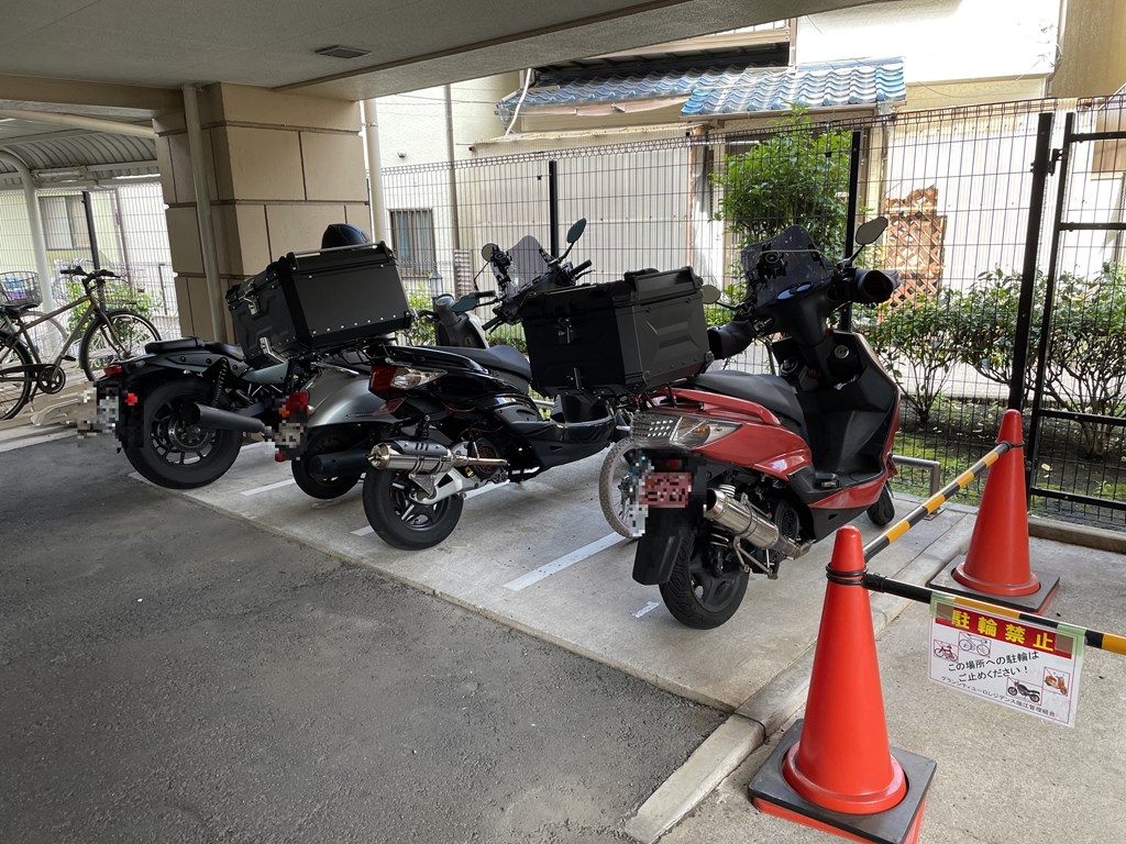 【バイク置き場】 バイク置き場　月額　1500円。空き状況は随時ご確認ください。