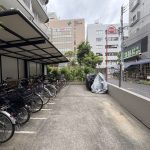 【駐輪場】 駐輪場の様子です。月額　１００円～500円になります。空き状況は随時ご確認ください。