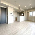 【現地】藤和シティホームズ柏駅前は、駅チカのペットと暮らせる（細則有）リノベーション済みマンションです。13階建て6階、南向き角部屋。日当たりも風通しも眺望も良好です。お気軽にお問い合わせください。
