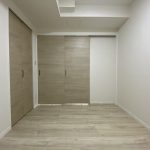 【洋室】 洋室は3部屋あります。全てのお部屋に収納完備なので、家具を置かなくても洋服が収納できます。