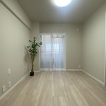 【洋室】 洋室は4部屋あります。全てのお部屋に収納がついています。