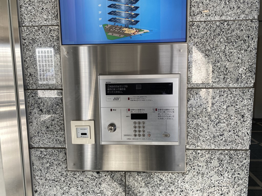 【オートロックシステム】 オートロックシステムで安心・安全のセキュリティーです。