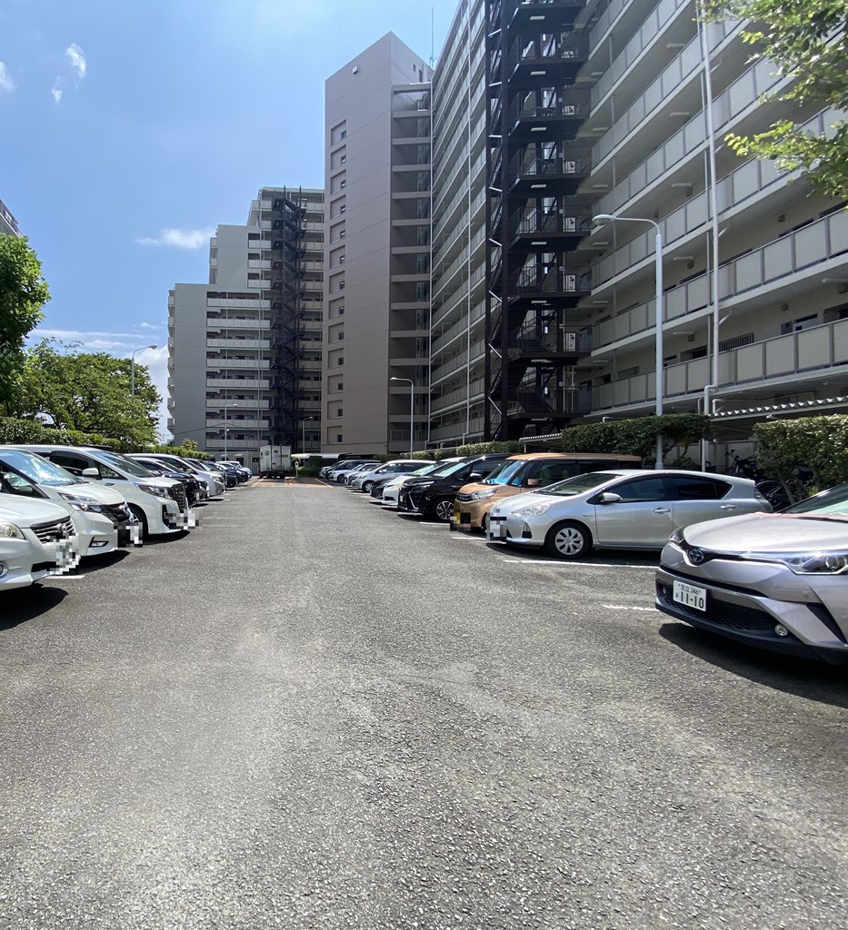 【駐車場】