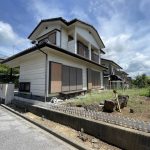 【現地】印旛郡栄町竜角寺台四丁目売地のご案内です。土地面積は、208.37平米(63.03坪)の広さ、角地。北側前面道路 6m、西側前面道路 6m確保。上水道、下水道、電気、都市ガスが整っています。