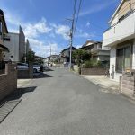 【前面道路（南西方向）】全面道路は、南側　幅員約6ｍの公道です。