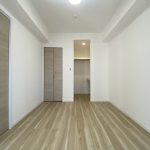 【洋室】 洋室は3部屋あります。全てのお部屋に収納完備。ワイドクローゼット、ウォークインクローゼット2か所あります。