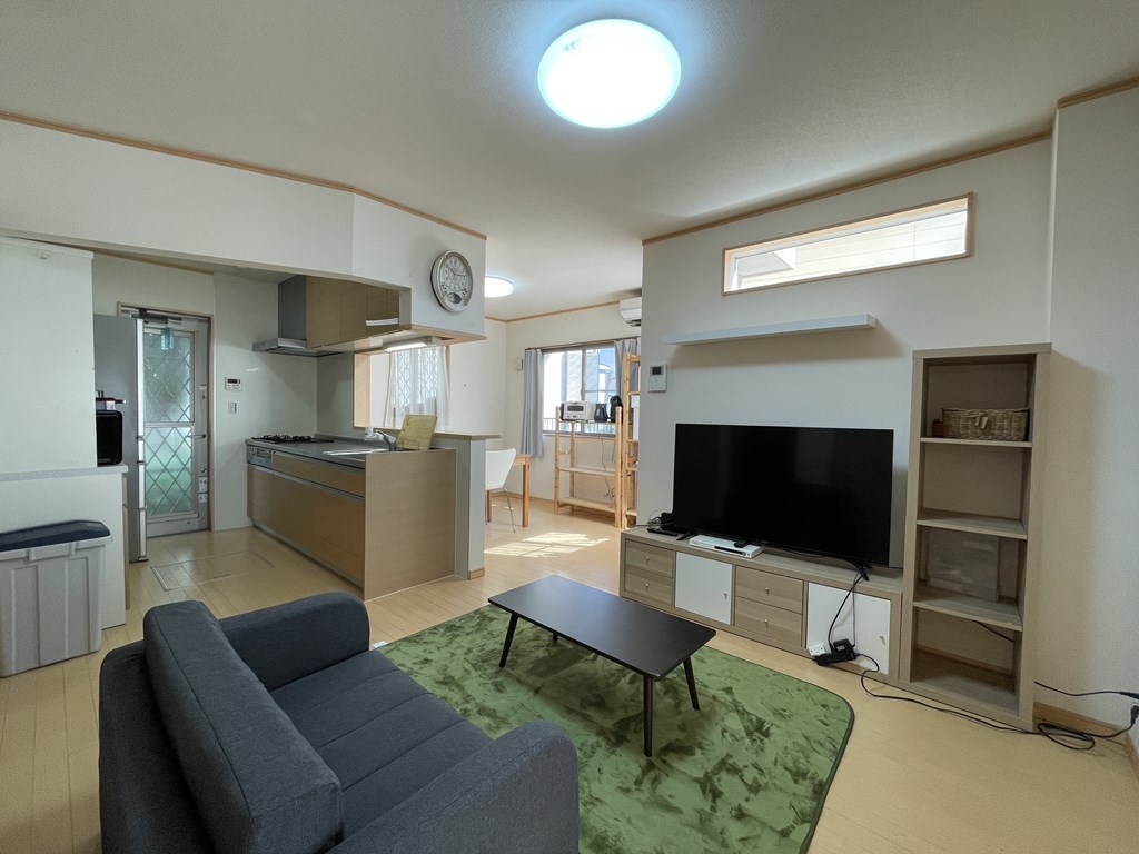 【リビング】LDKは約13.6帖の広さがあります。