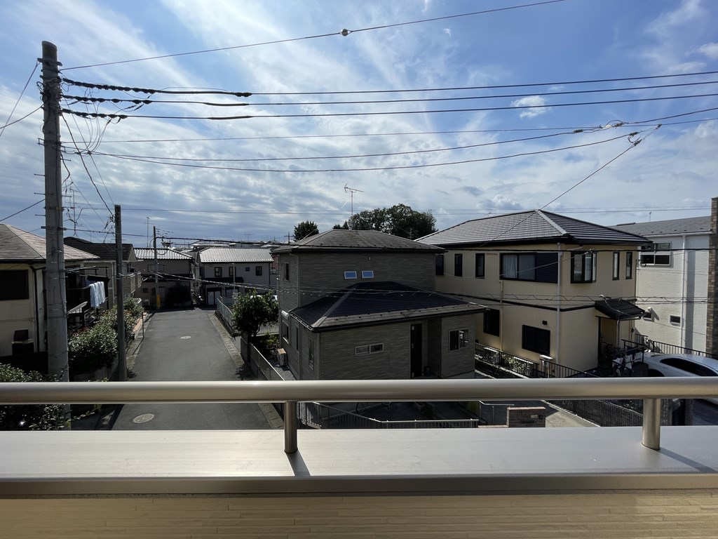【バルコニーからの眺望】閑静な住宅街に建つ戸建て住宅。2014年6月築です。お気軽にお問い合わせください。