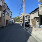 【前面道路】 全面道路の様子。南側　幅員　約6.0ｍ公道です。