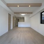 【現地】 クリオ南砂町壱番館は、1997年築のマンション。8階建て1階の角部屋。専用庭、駐車場専用使用権付きお部屋。小学校、中学校、砂町銀座商店街も徒歩圏内にあります。お気軽にお問い合わせください。