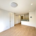 【現地】 駅徒歩圏内のペットと暮らせる(細則有)マンションです。南西向き5階のお部屋、リノベーション済みになります。少しでもご興味がございましたらお気軽にお問い合わせください。