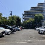 【駐車場】 駐車場は月額 15000円。空き状況は随時ご確認ください。