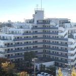 【外観】 落ち着いた雰囲気の外観。1984年3月築のマンションです。9階建ての5階部分のお部屋になります。