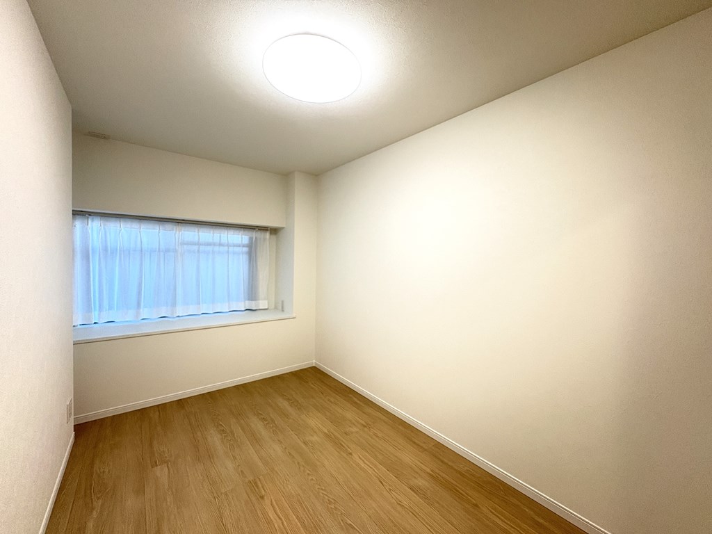 【洋室】 洋室は3部屋。全てのお部屋に収納があります。ウォークインクローゼットや寝具が収納できるフトンクローゼットもプランニングしています。