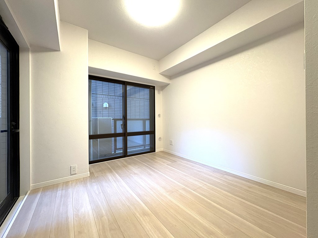 【洋室】 洋室は3部屋あります。全てのお部屋に収納完備。