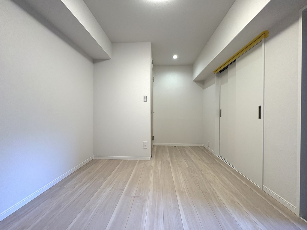 【洋室】 洋室は3部屋あります。全てのお部屋に収納完備。