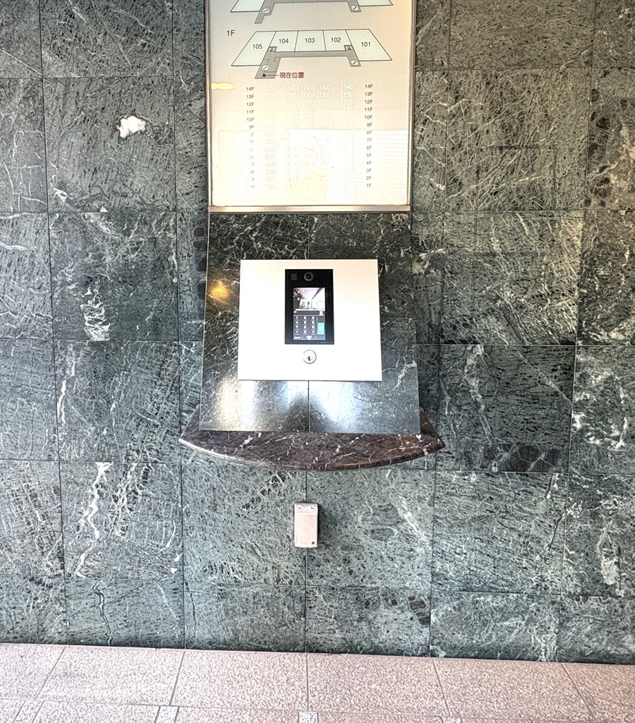 【オートロックシステム】 オートロックシステムで安心・安全のセキュリティーです。