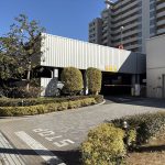 【自走式駐車場入り口】 駐車場は月額2500円~7000円。空き状況は随時ご確認ください。