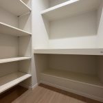 【納戸】 奥行のある棚板部分には寝具の収納が可能です。