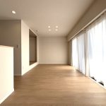 【リビング】 LDKは16.4帖の広さがあります。日当たりも風通しも良好。快適にお過ごしいただけます。