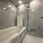 【浴室】 寛げる浴室は浴室換気乾燥機能付き。快適なバスタイムをお過ごしいただけます。