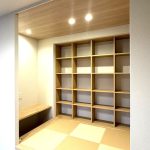 【和室(ヌック仕様)】 カウンターが造作されたヌックスペース。畳を敷いているので、より落ち着いた空間になっています。読書スペースやワークスペース等、自由にお使いいただけます。