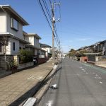 【前面道路】 全面道路は幅員約9.9ｍ（公道）あります。